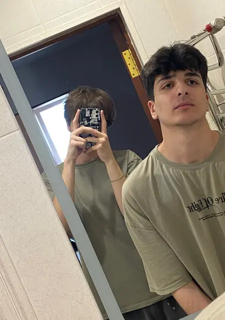 Я Айдамир, 19, знакомлюсь для общения в Нальчике