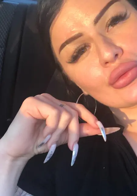 Я Анастасия, 25, из Майкопа, ищу знакомства на одну ночь