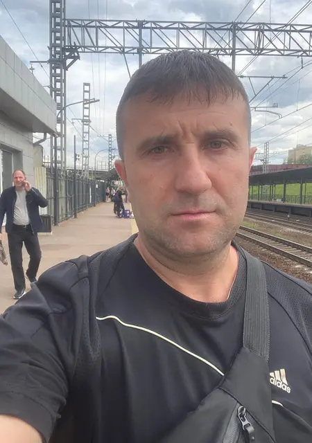 Михаил из Химок, мне 42, познакомлюсь без обязательств