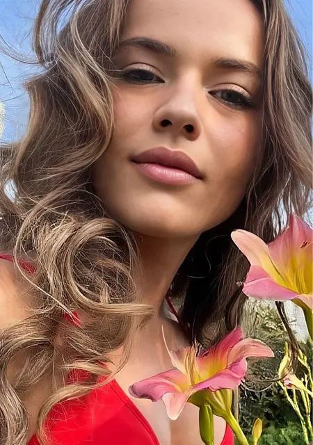 Я Кристиночка, 19, знакомлюсь для вирта в Новокузнецке