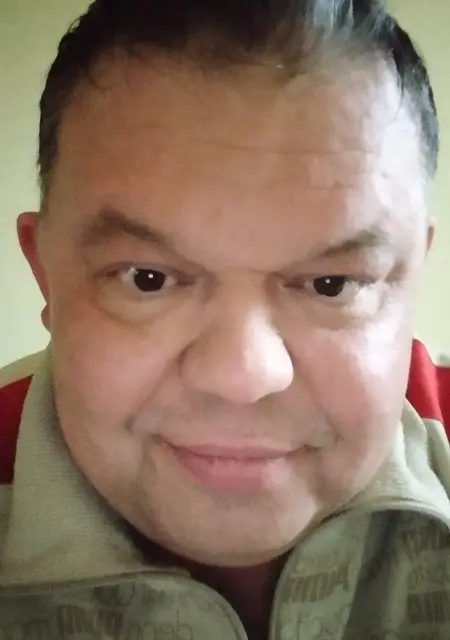 Я Дмитрий, 25, из Кирова, ищу знакомства без обязательств