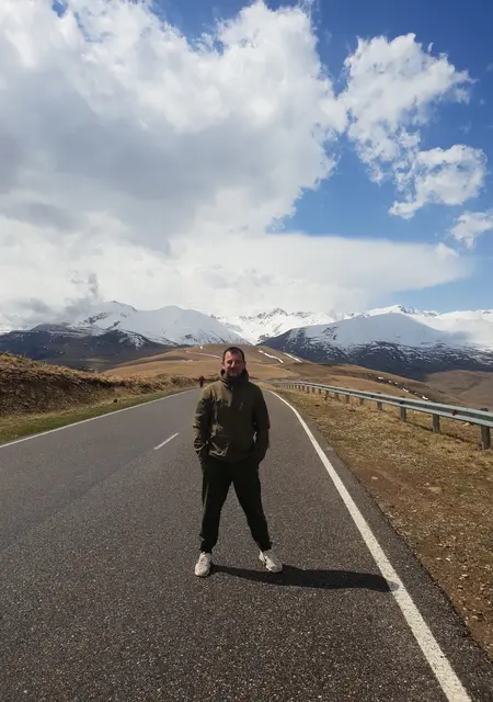 Я Славиик, 39, из Пятигорска, ищу знакомство для приятного времяпровождения