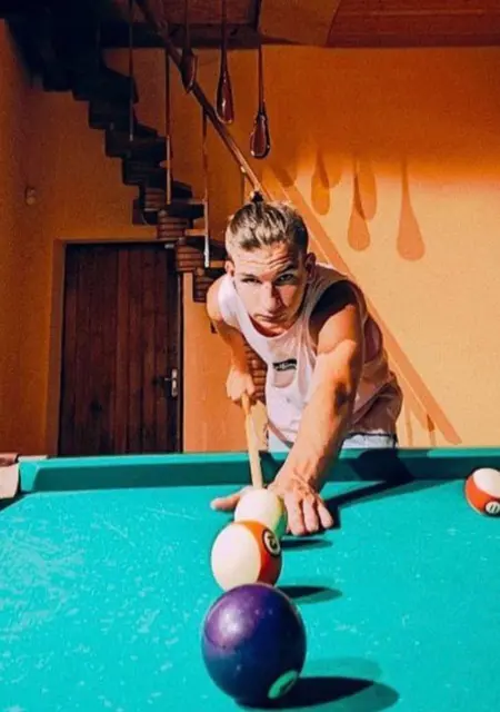 Artem из Саранска, мне 23, познакомлюсь на одну ночь