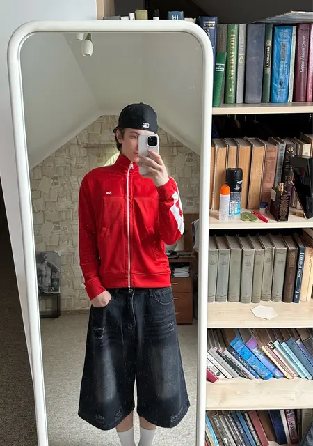 Я Алексей, 21, знакомлюсь без обязательств в Перми