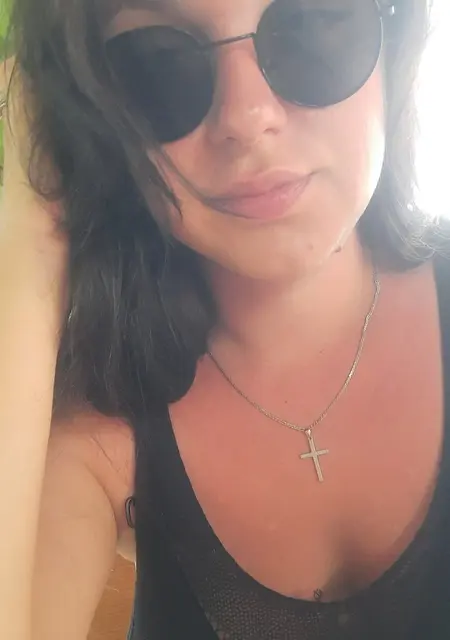 Я Влада, 33, из Ульяновска, ищу знакомства без обязательств