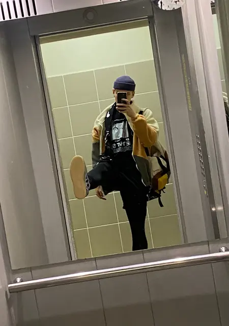 Я Семён, 21, из Химок, ищу знакомство для постоянных отношений