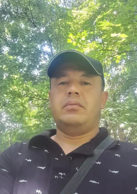 Дима из Саратова, ищу на сайте постоянные отношения