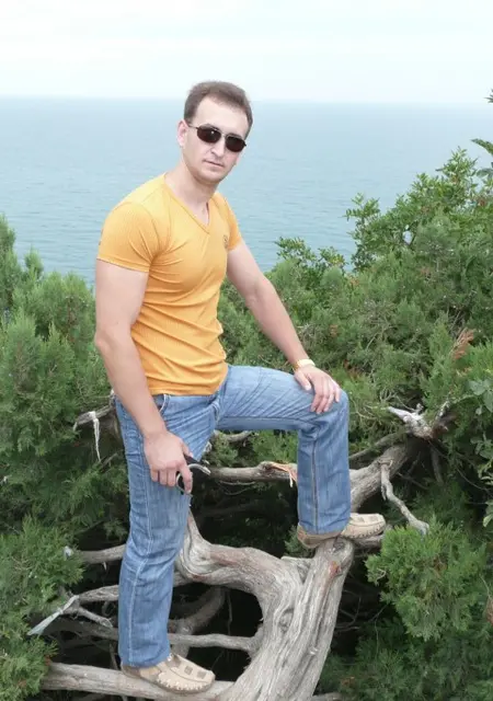 Я Александр, 45, из Михайловки, ищу знакомство для вирта