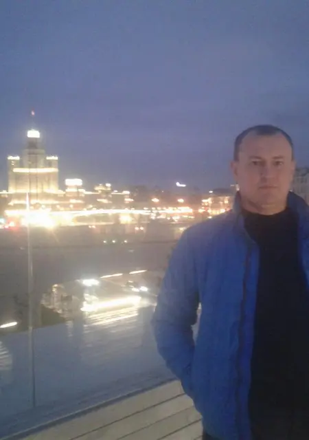 Саня из Орши, мне 42, познакомлюсь на одну ночь