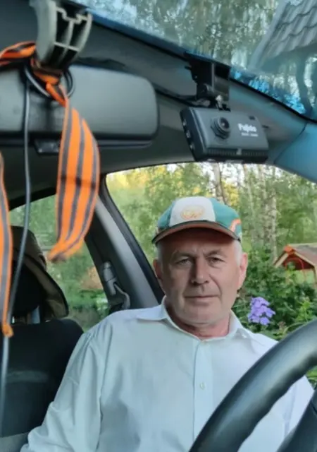 Я Иван, 62, знакомлюсь на одну ночь в Москве