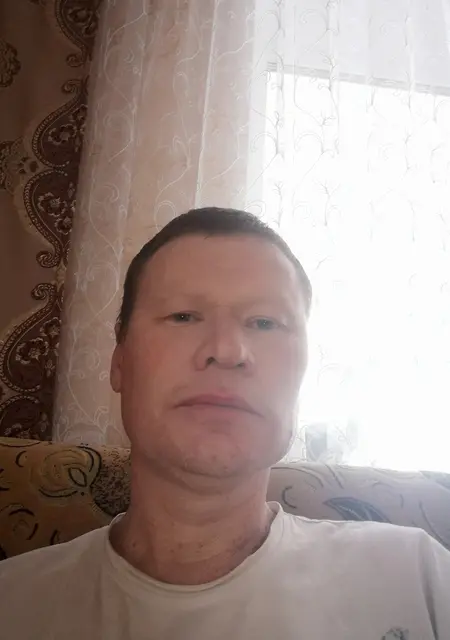 Я Рафик, 45, знакомлюсь для приятного времяпровождения в Альметьевске