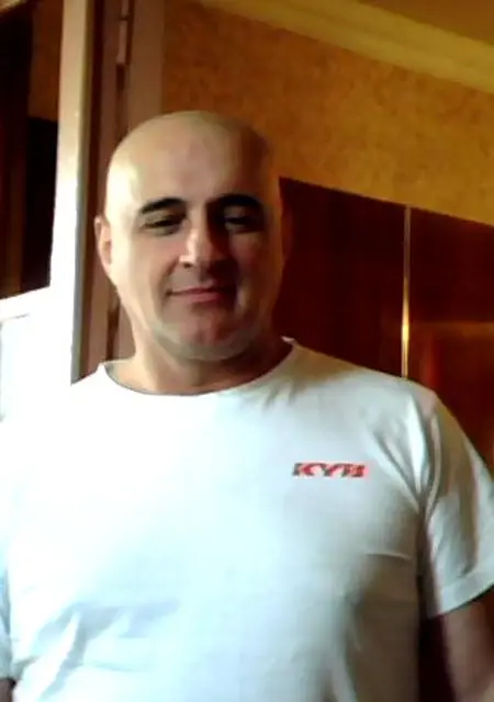 Givi из Тбилиси, ищу на сайте знакомства на одну ночь