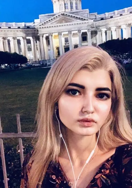 Я Elizabeth, 29, знакомлюсь без обязательств в Красноярске