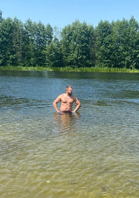 Денис из Москвы, мне 27, познакомлюсь на одну ночь