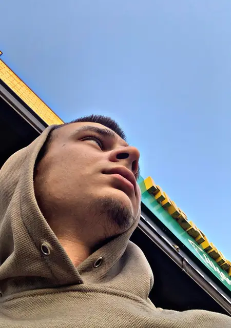 Максим из Таганрога, ищу на сайте знакомства на одну ночь