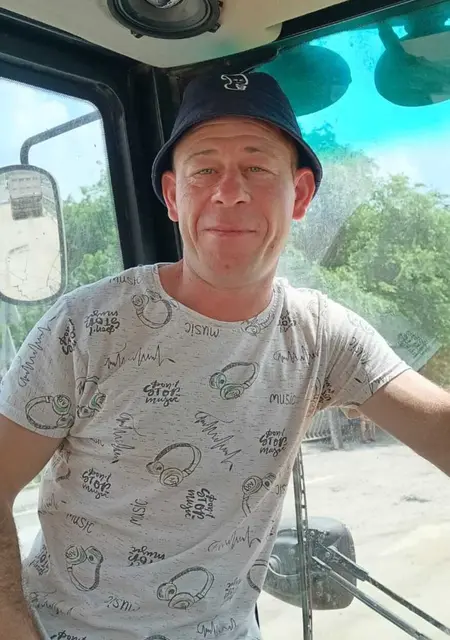 Евгений из Алушты, ищу на сайте знакомства без обязательств