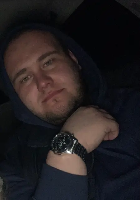 Я Алексей, 25, знакомлюсь для постоянных отношений в Осинниках