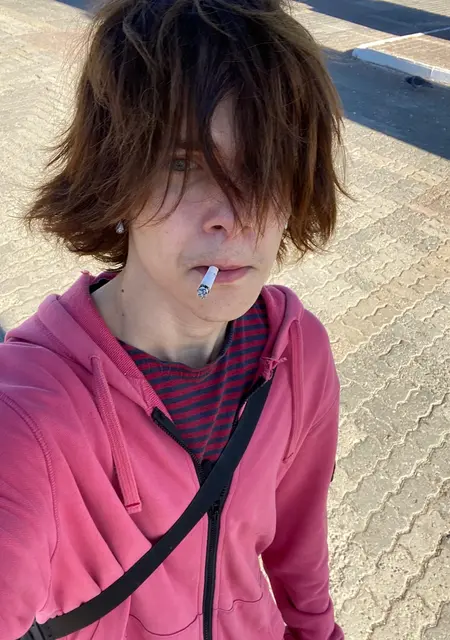 Я Александр, 20, из Чебоксар, ищу знакомства на одну ночь