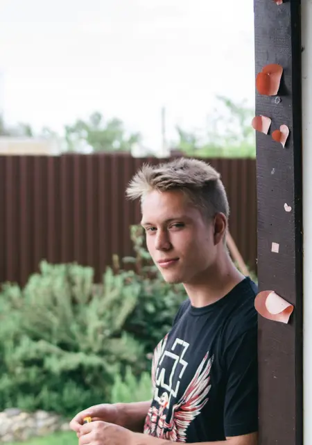 Я Данька, 25, из Керчи, ищу знакомства без обязательств