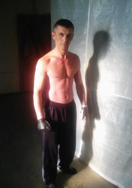 Алекс из Южно-Сахалинска, ищу на сайте знакомства на одну ночь