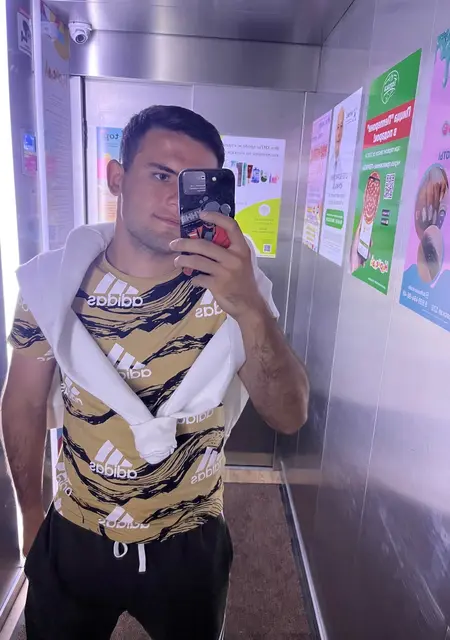 Я Расул, 25, знакомлюсь для открытые отношения в Наро-Фоминске