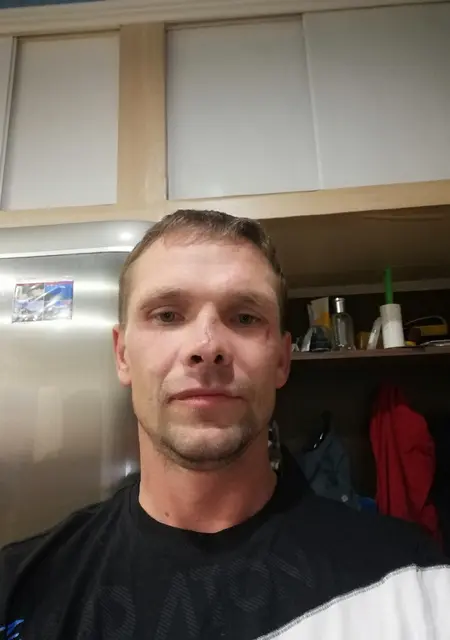 Роман из Соликамска, ищу на сайте знакомства на одну ночь