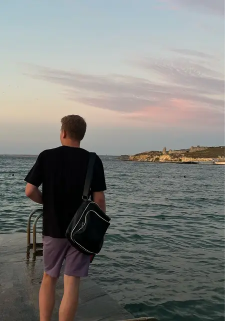 Денис из Балашихи, мне 21, познакомлюсь для общения