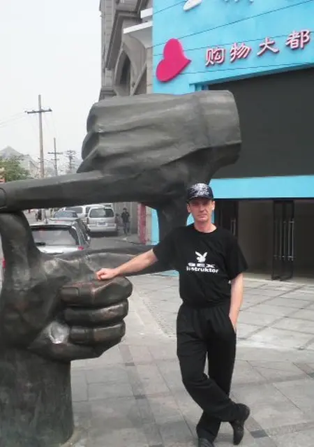 Я Олег, 49, из Южно-Сахалинска, ищу знакомство для постоянных отношений