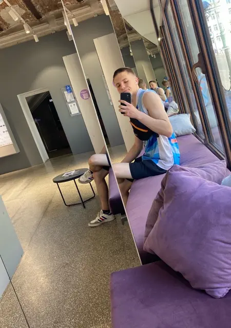 Роман из Мурино, ищу на сайте знакомства на одну ночь