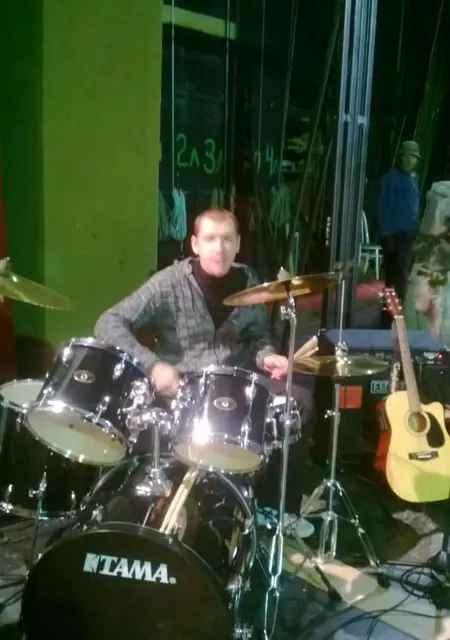 Колян из Нальчика, мне 45, познакомлюсь для приятного времяпровождения