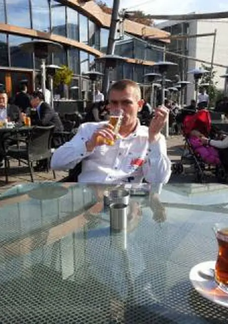 Виктор из Гомеля, ищу на сайте знакомства на одну ночь