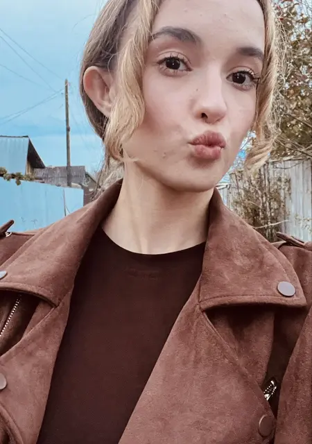Я Каришка, 19, знакомлюсь без обязательств в Тюмени