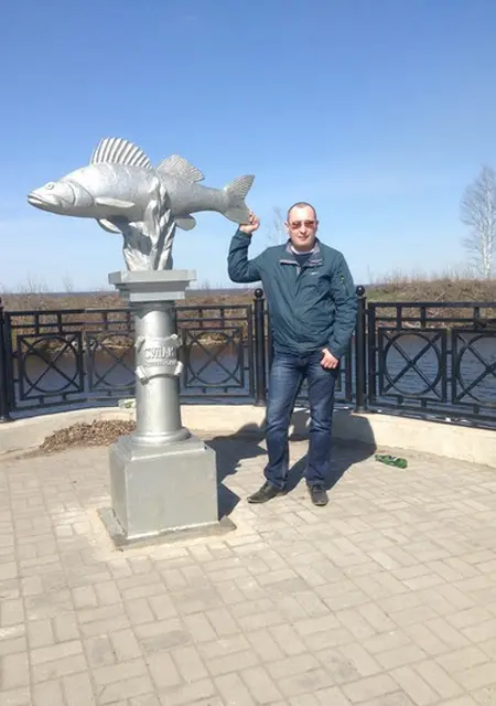 Я Максим, 41, из Вологды, ищу знакомства на одну ночь