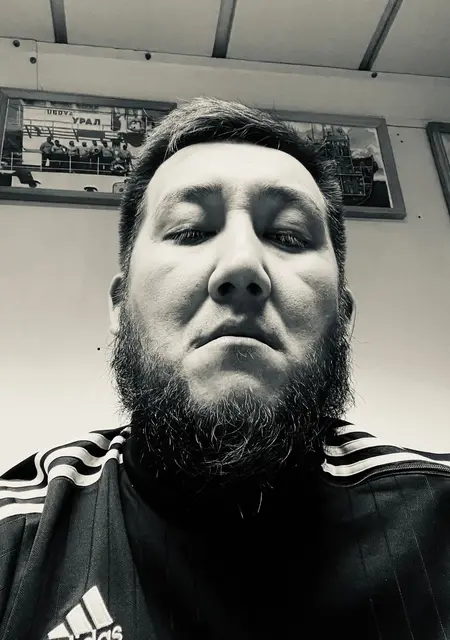 Дамир из Астрахани, мне 31, познакомлюсь для приятного времяпровождения