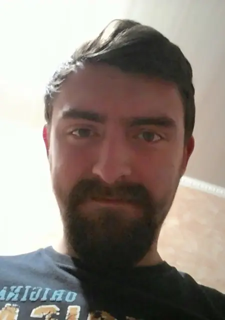 Я Илья, 32, знакомлюсь без обязательств в Керчи