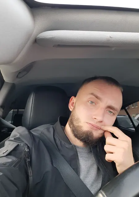 Я Макс, 28, из Новосибирска, ищу знакомства на одну ночь