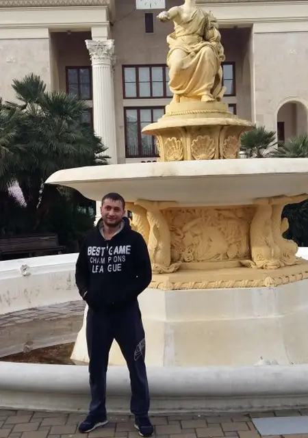 Я Арсен, 37, из Когалыма, ищу знакомство для приятного времяпровождения