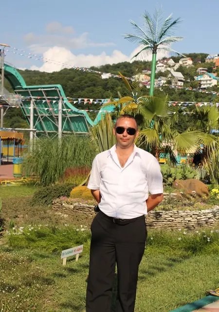 Дмитрий из Сочи, мне 49, познакомлюсь для дружбы