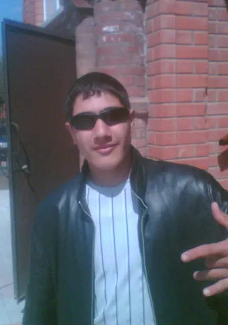 Аркадий из Славянска-на-Кубани, мне 36, познакомлюсь для дружбы