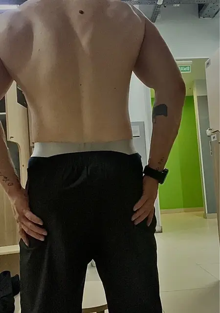 Я Danila, 20, знакомлюсь на одну ночь в Октябрьском