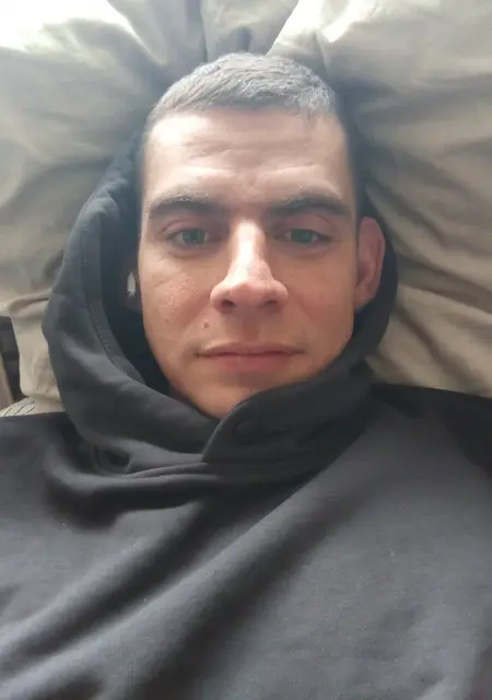 Владислав из Новокузнецка, ищу на сайте открытые отношения