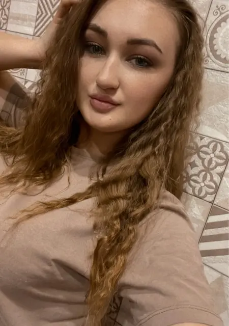 Я Лиза, 24, знакомлюсь без обязательств в Новокузнецке