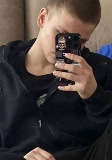 Я Даня, 21, из Москвы, ищу знакомство для дружбы