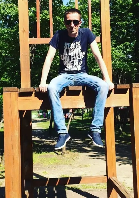 Я Maks, 36, из Вологды, ищу знакомства на одну ночь