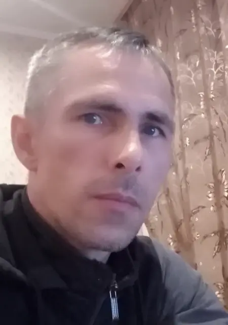 Я Михаил, 43, знакомлюсь для общения в Южно-Сахалинске