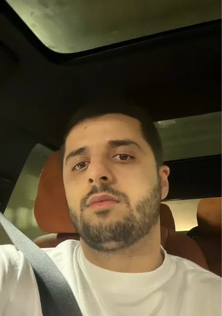 Renat из Москвы, мне 33, познакомлюсь на одну ночь