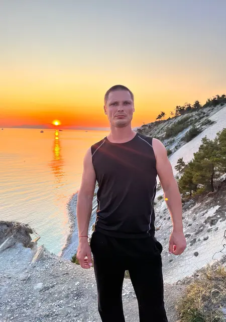 Я Герман, 33, знакомлюсь для открытые отношения в Зеленокумске