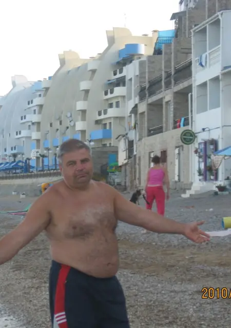 Я Владимир, 52, из Минска, ищу знакомства без обязательств