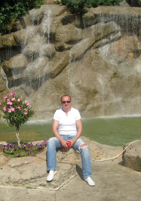 Саша из Перми, мне 42, познакомлюсь на одну ночь