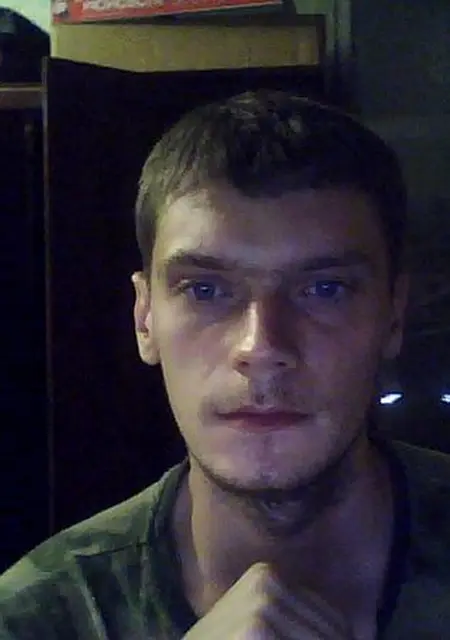 Я Славик, 29, из Пятигорска, ищу знакомство для постоянных отношений